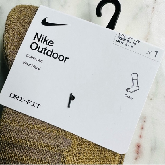 Nike Outdoor Dri-Fit Wool Blend Cushioned Crew Socks Boot socks - Picture 3 of 4